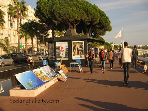 Walking along Cannes' promenade :)